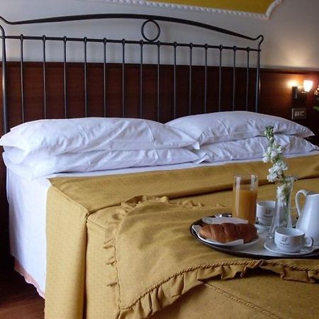 Hotel Isola Di Lauria Lauria Inferiore Kamer foto